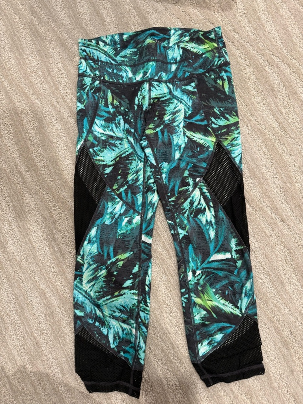 lululemon athletica Teal, Black & Lime Tropical-Print Leggings